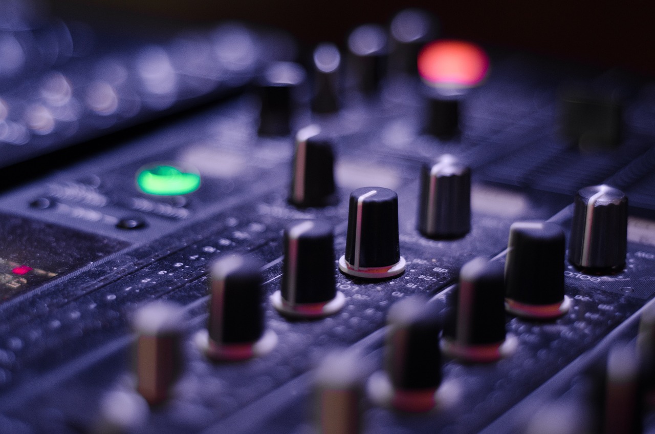 mixer, knobs, panel-821537.jpg