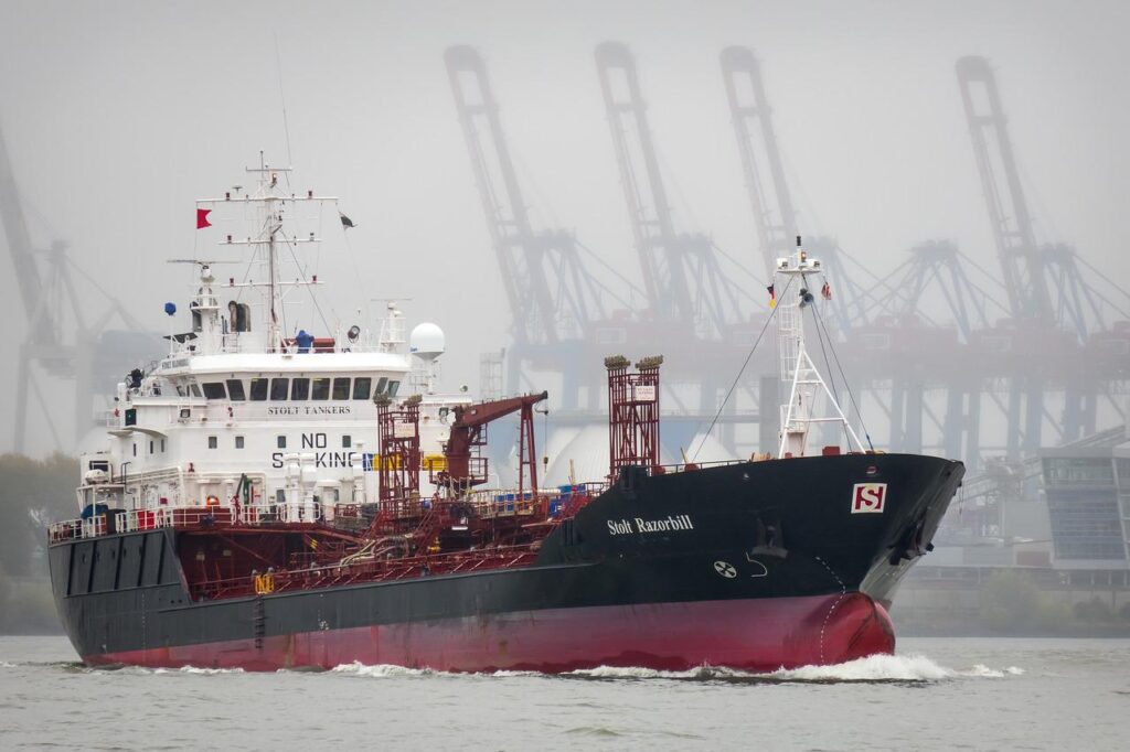 tanker, ship, port-3765824.jpg